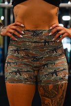 Women's High-Waisted Seamless Front Compression Training Shorts | Snipes & Stripes