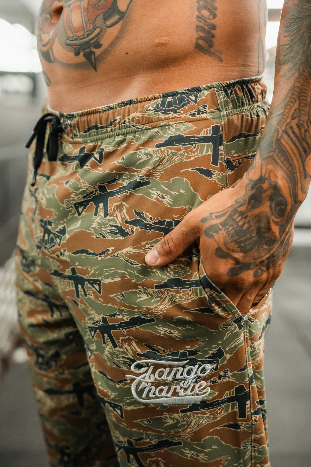 Men's Classic Premium Joggers | Snipes & Stripes