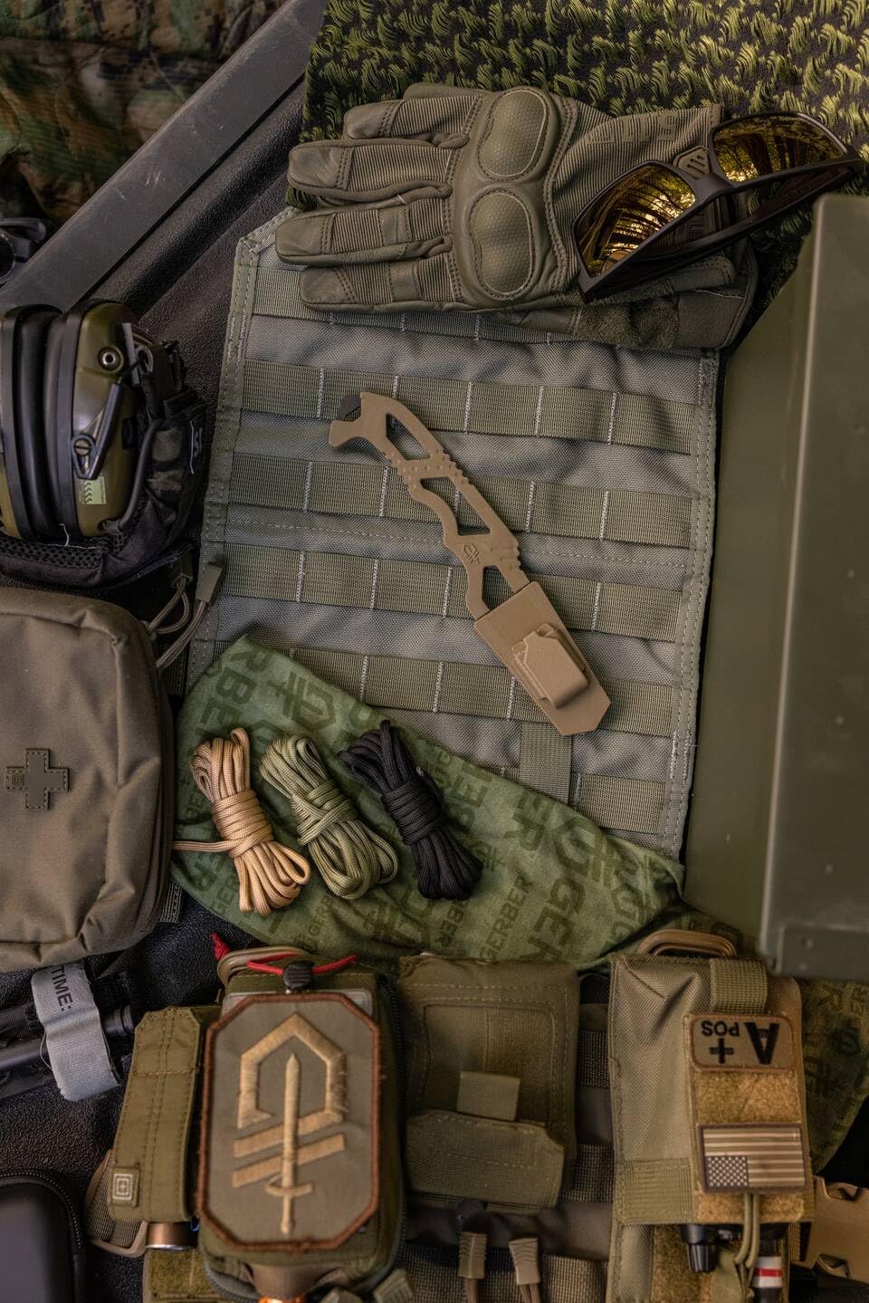 Gerber Gear Crisis Hook Knife